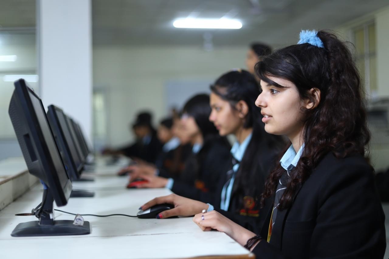 JMS Group of Institutions Hapur Campus Life photo 4